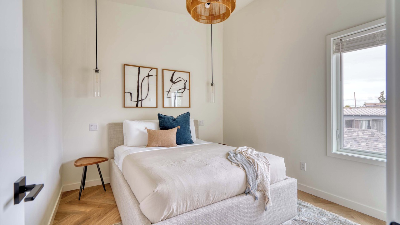 Photo of Bedroom in Alberta Arts District