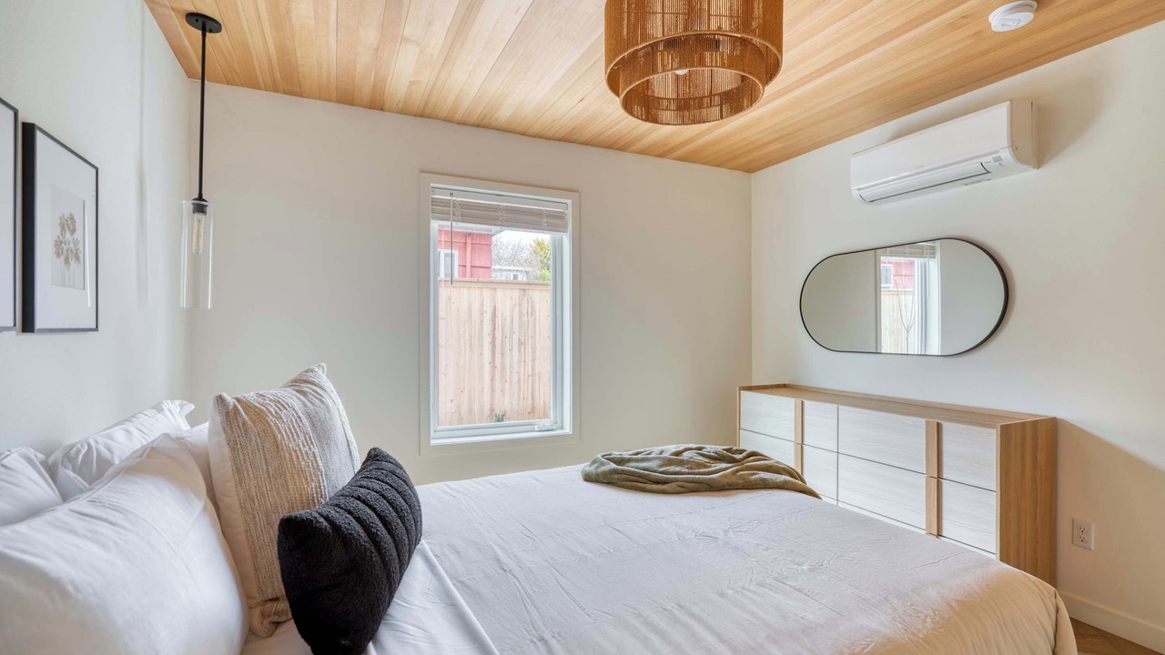 Photo of Bedroom in Alberta Arts District