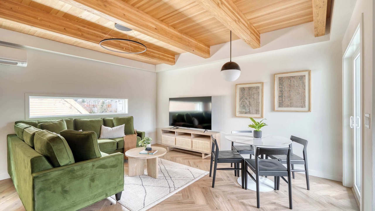 Photo of Livingroom in Alberta Arts District