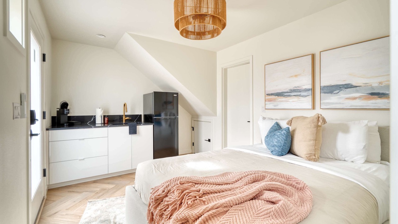 Photo of Bedroom in Alberta Arts District