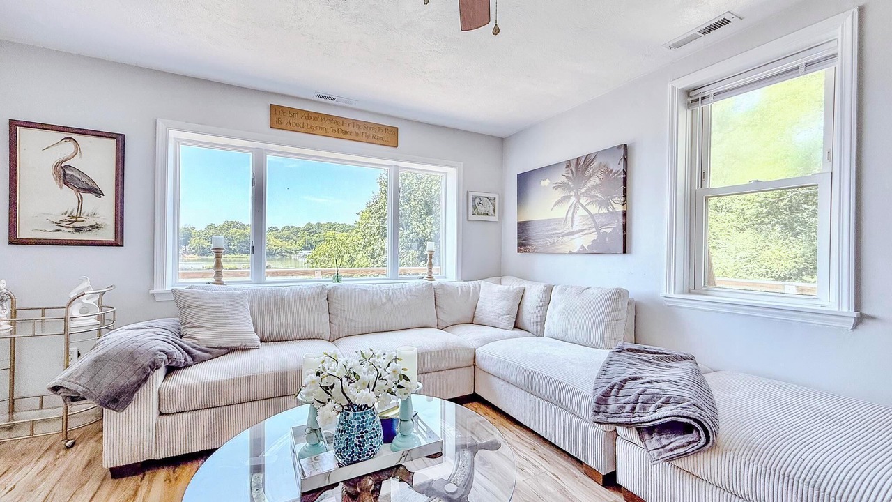 Photo of Others in Silver Beach