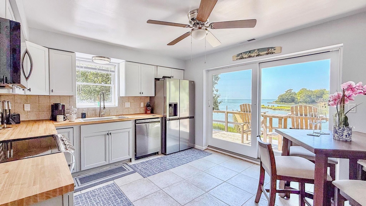 Photo of Others in Silver Beach