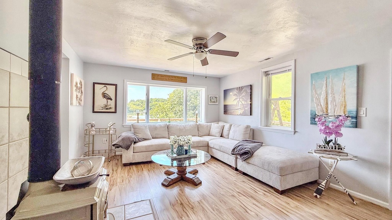 Photo of Others in Silver Beach