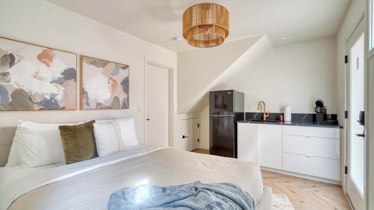 Photo of Bedroom in Alberta Arts District