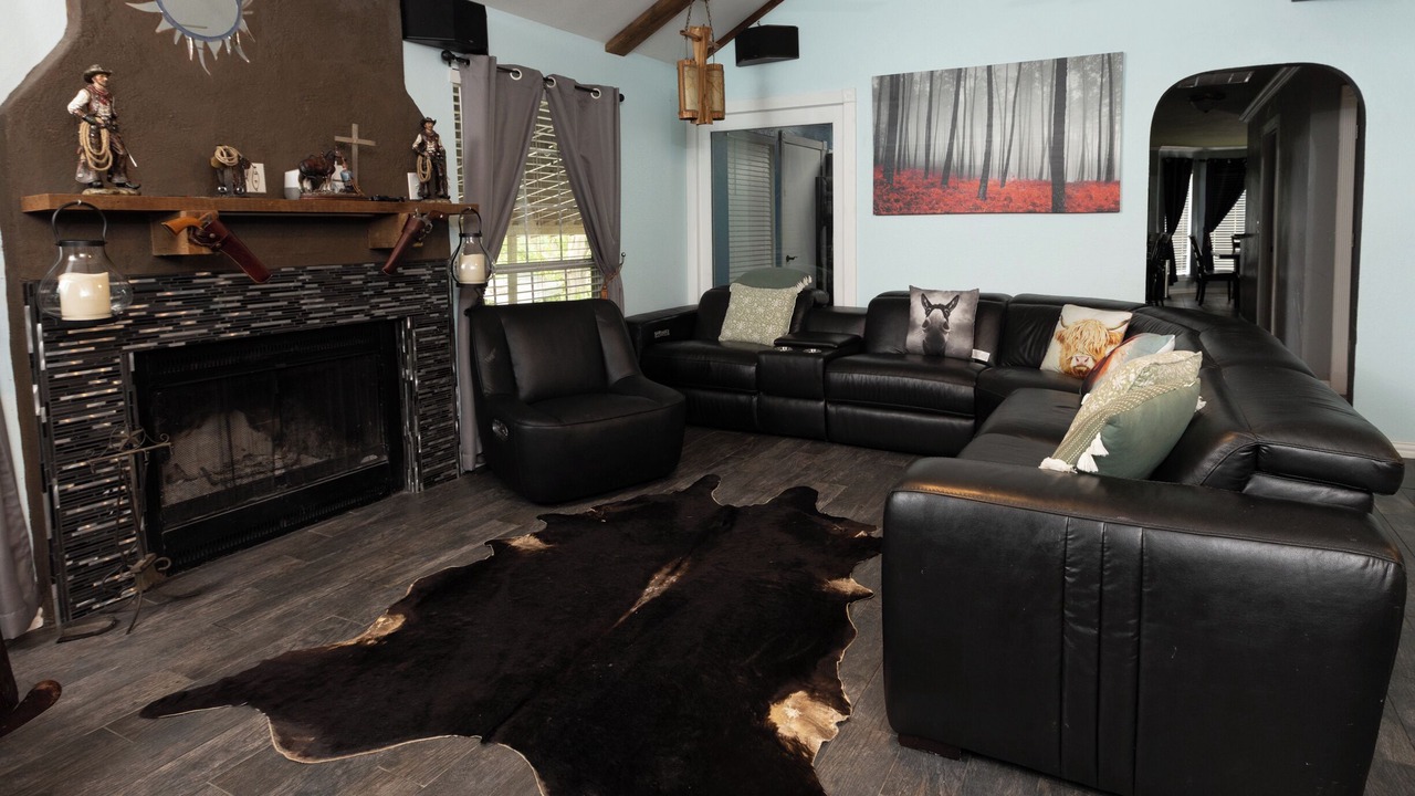 Photo of Livingroom in South Arlington