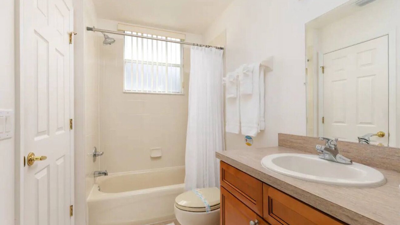 Photo of Bathroom in Calabay Parc