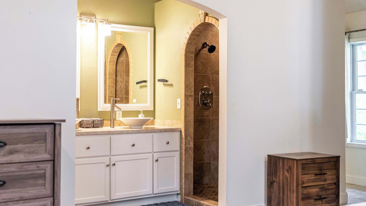 Photo of Bathroom in Frazee