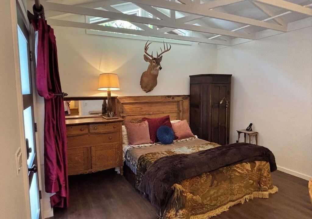 Photo of Bedroom in Santa Rosa