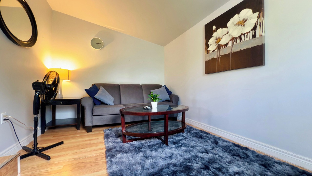 Photo of Livingroom in Bridgeview