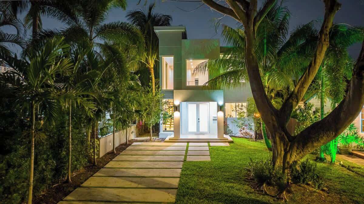 Photo of Outdoor in Downtown Hollywood