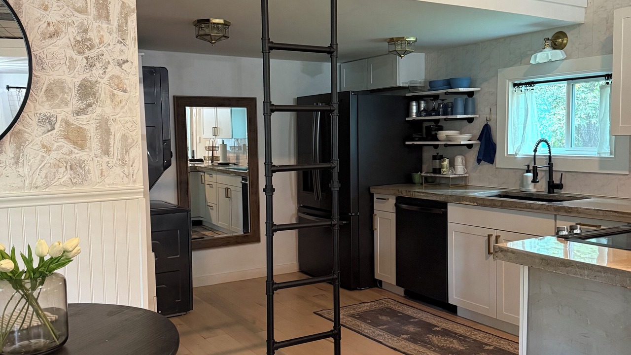 Photo of Kitchen in Porter