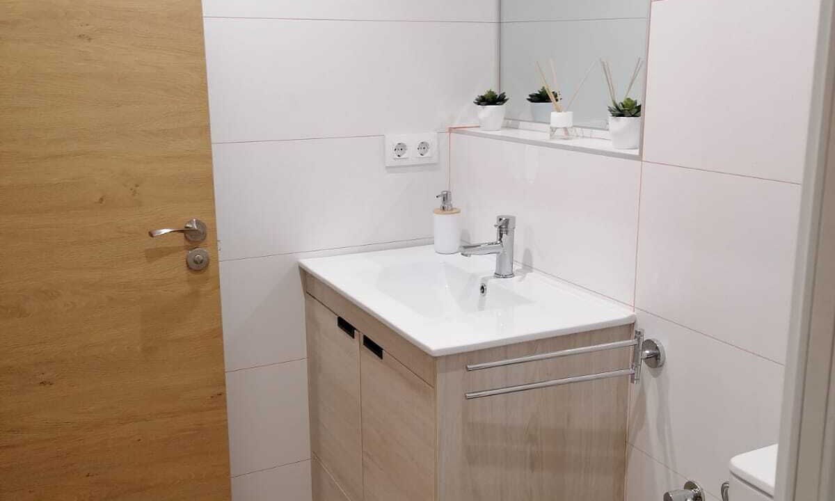 Photo of Bathroom in Camarles
