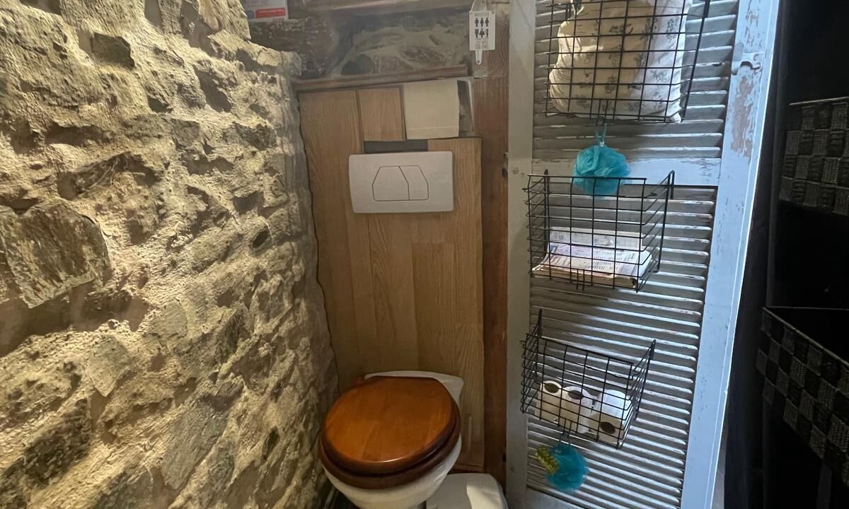 Photo of Bathroom in Avrilly