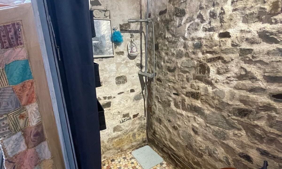 Photo of Bathroom in Avrilly