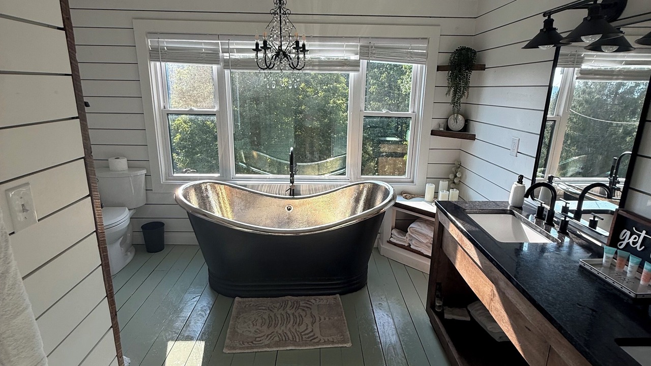 Photo of Bathroom in Johnson City