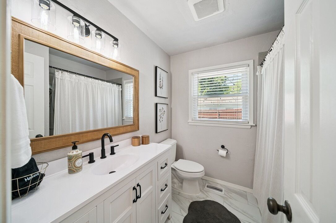 Photo of Bathroom in Broken Arrow
