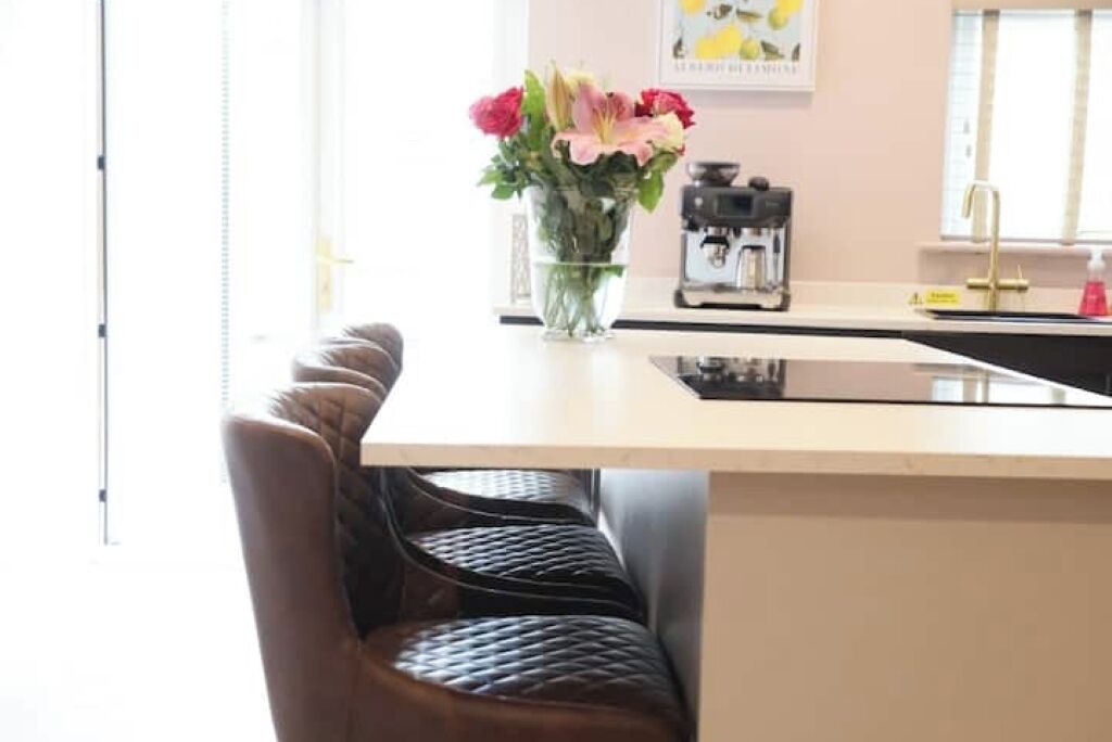 Photo of Others in Thornhill