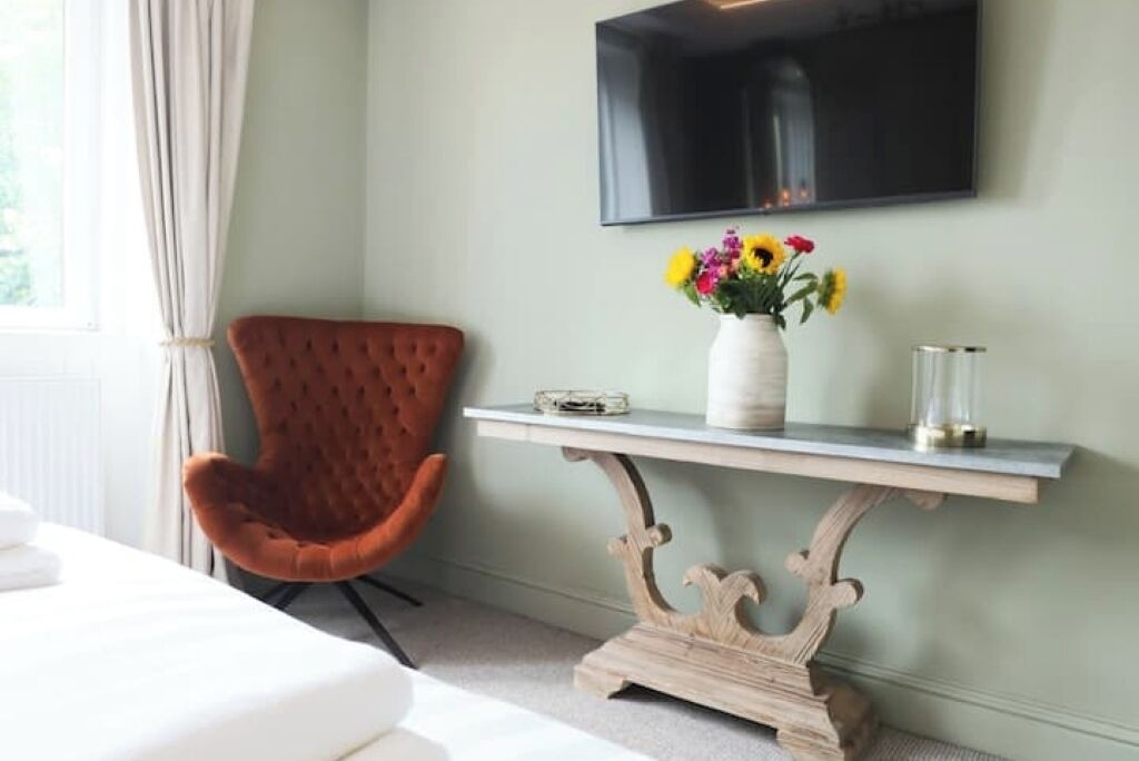 Photo of Bedroom in Thornhill