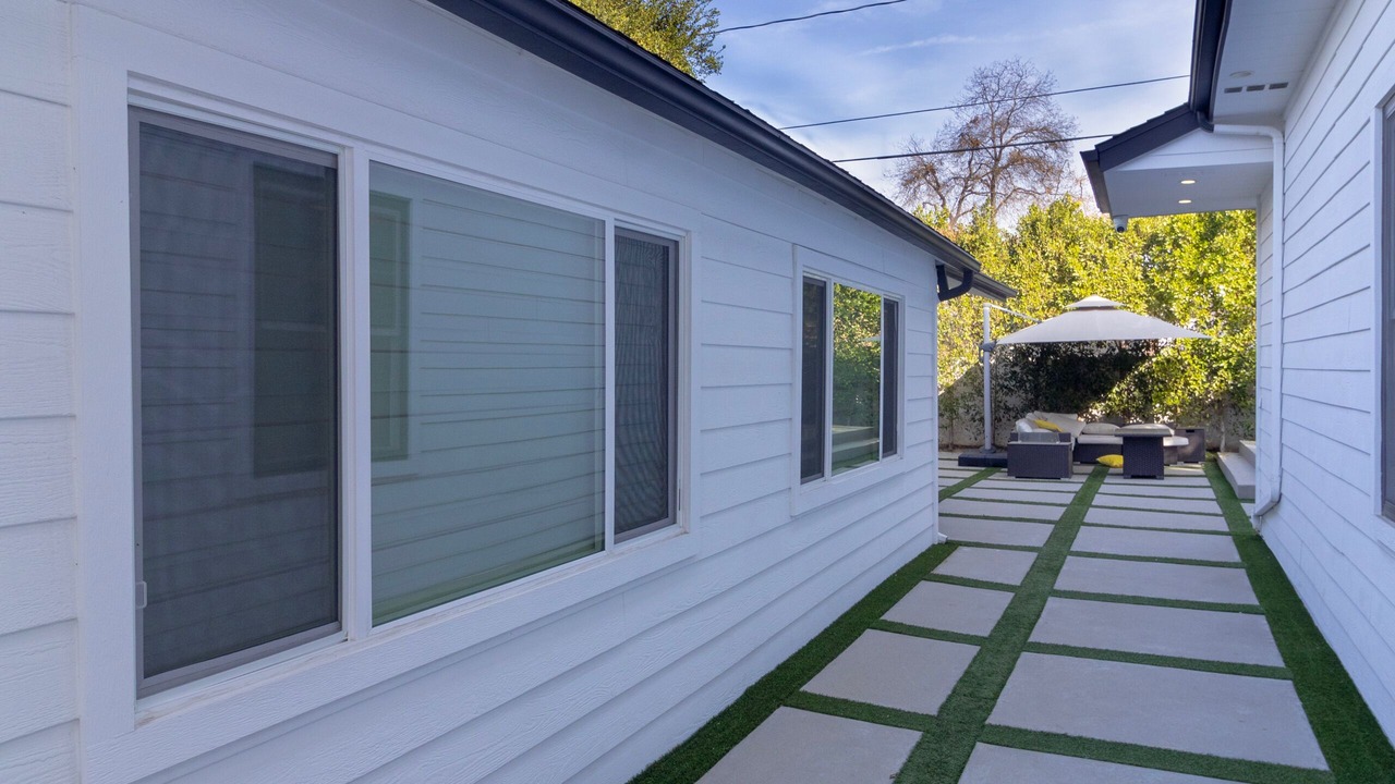 Photo of Outdoor in Burbank
