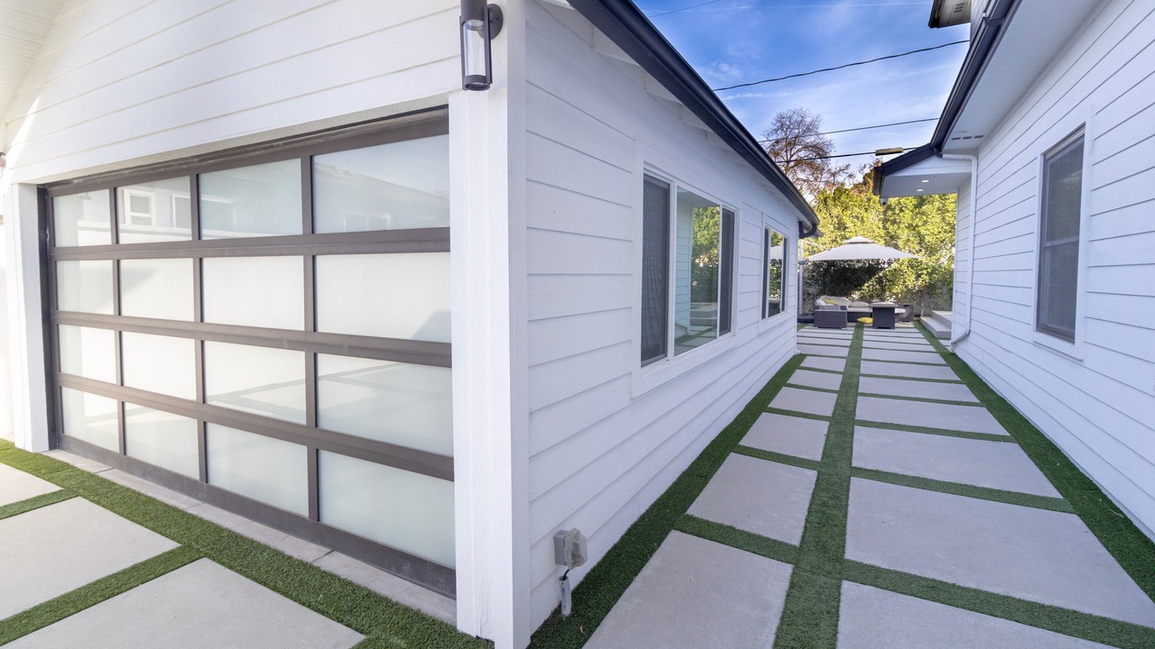 Photo of Outdoor in Burbank