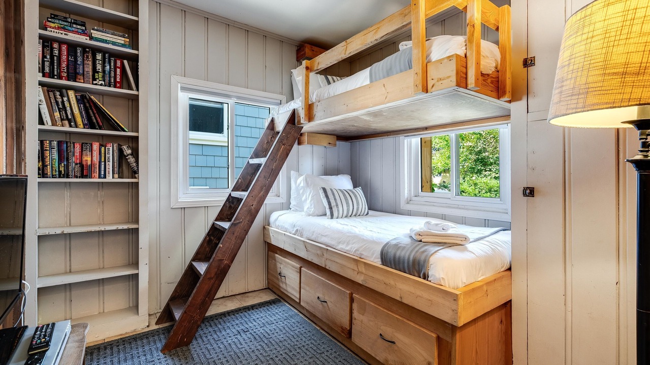 Photo of Bedroom in Leamington
