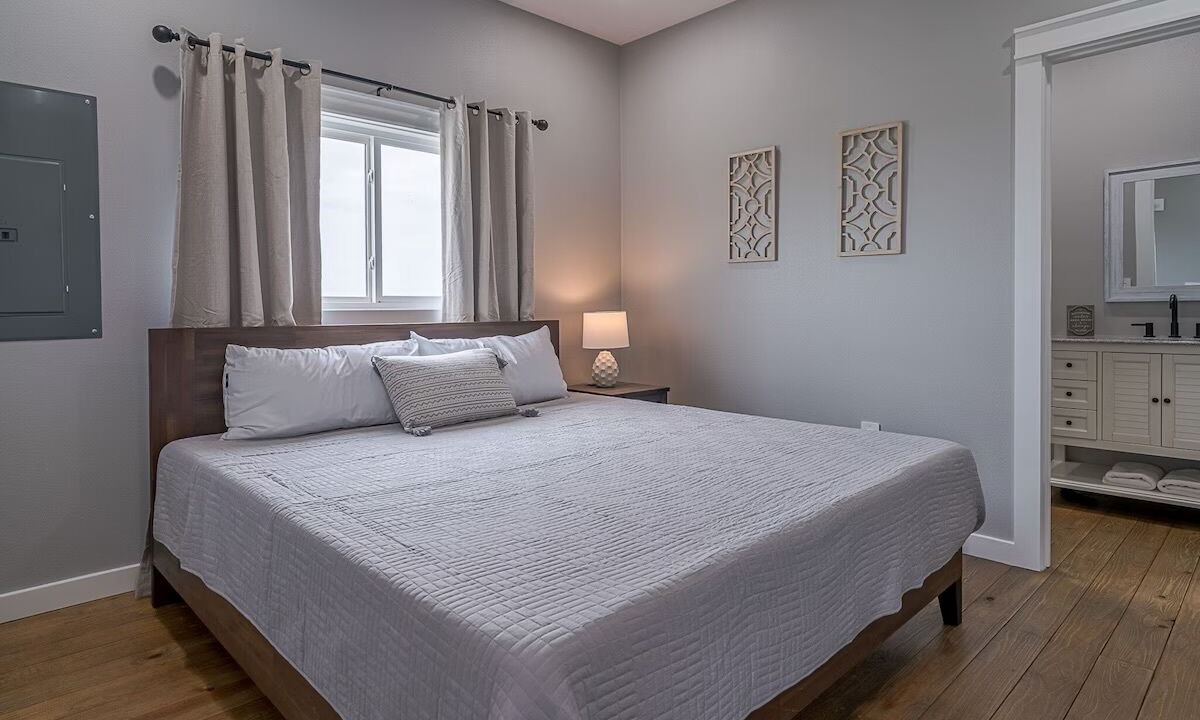 Photo of Bedroom in Port Bolivar