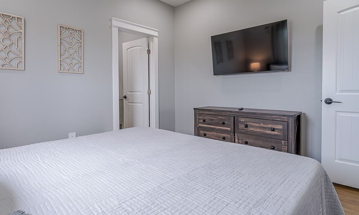 Photo of Bedroom in Port Bolivar