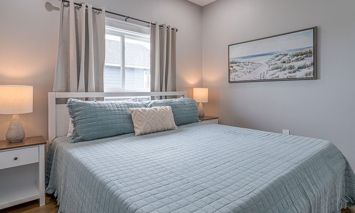 Photo of Bedroom in Port Bolivar