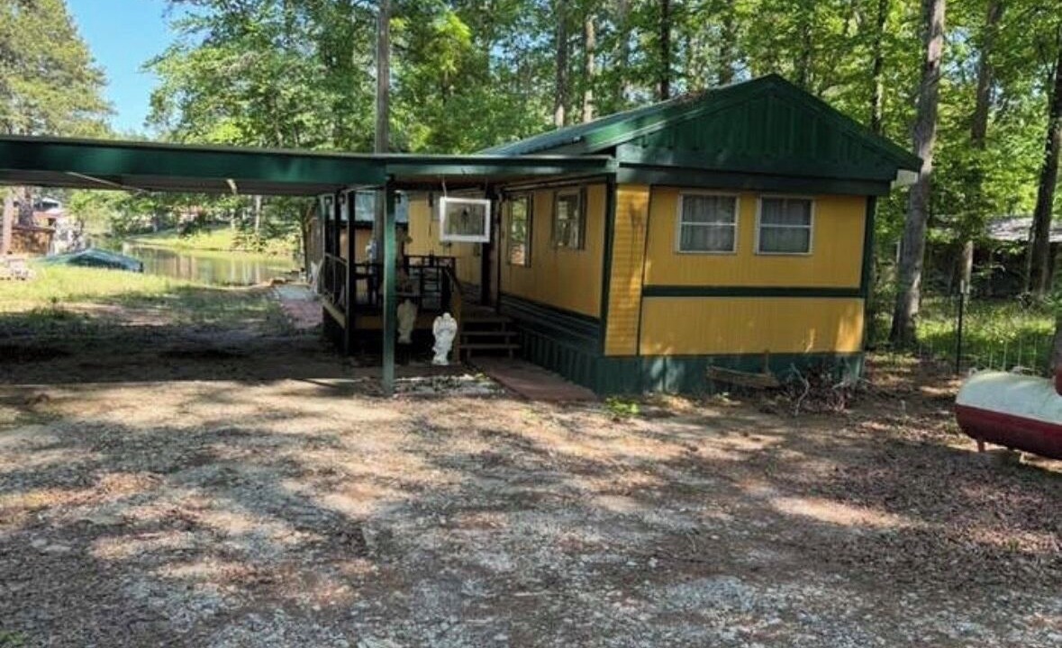 Photo of Others in Hemphill