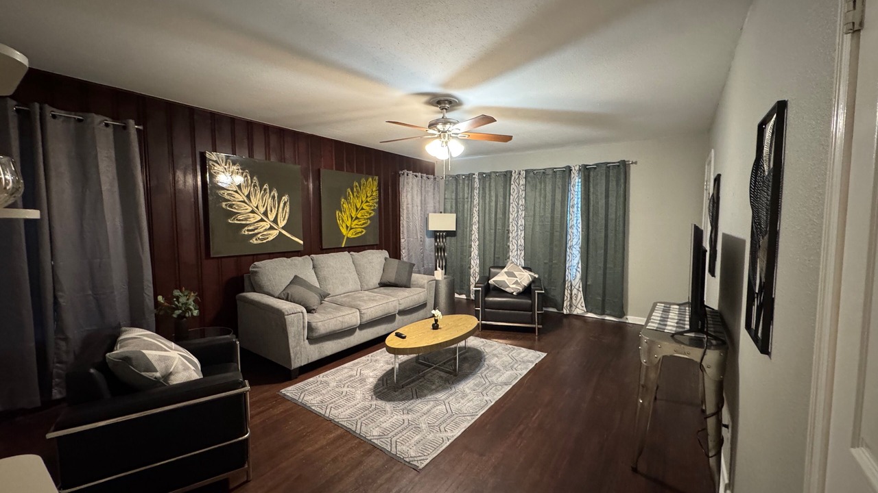 Photo of Livingroom in Del Mar