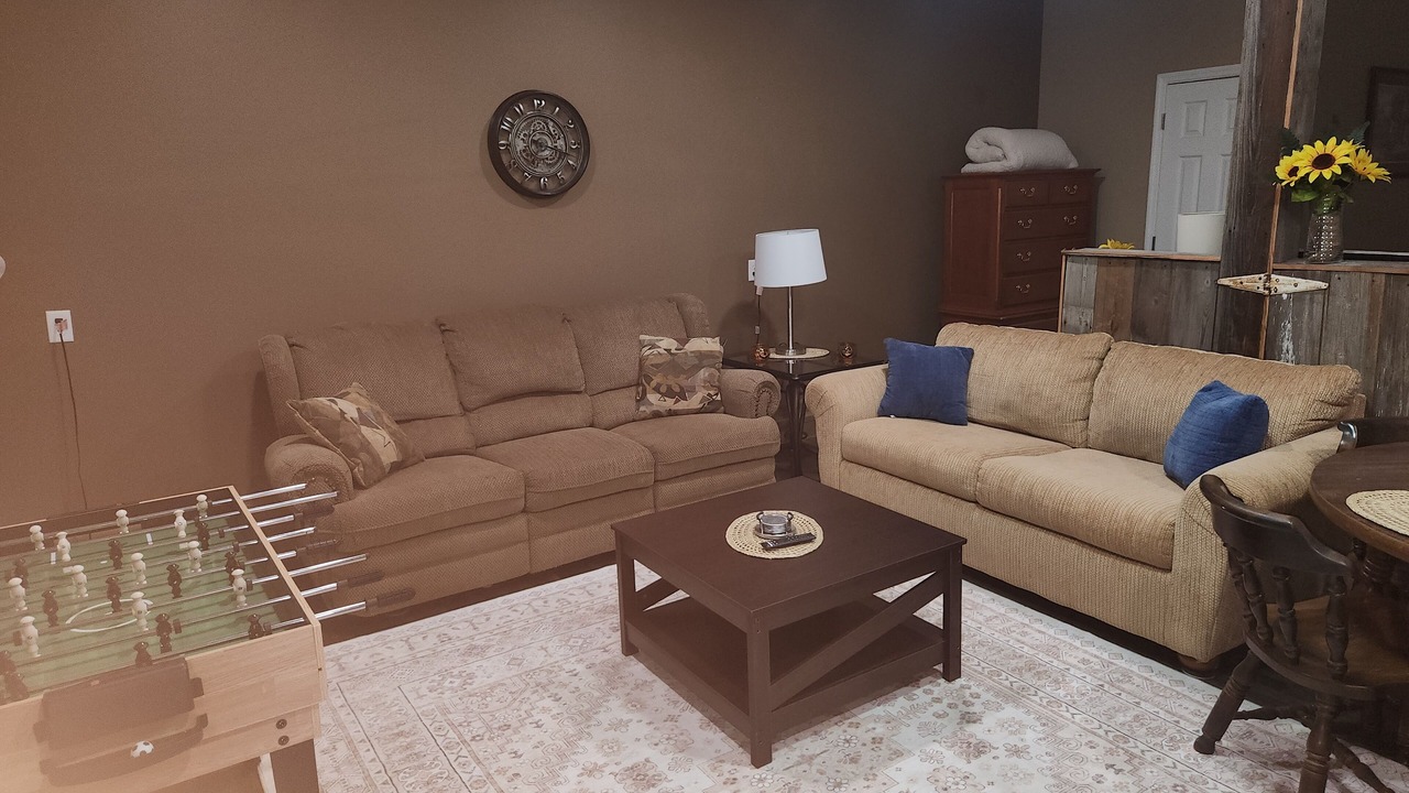 Photo of Livingroom in Fairview Park