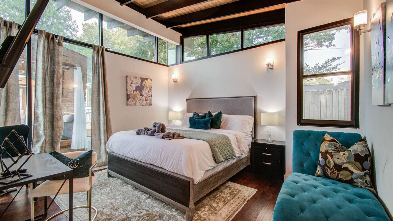 Photo of Bedroom in Westbury