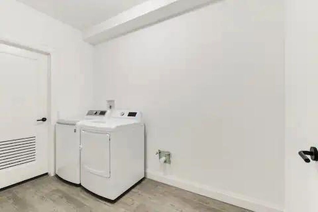 Photo of Others in Warwick