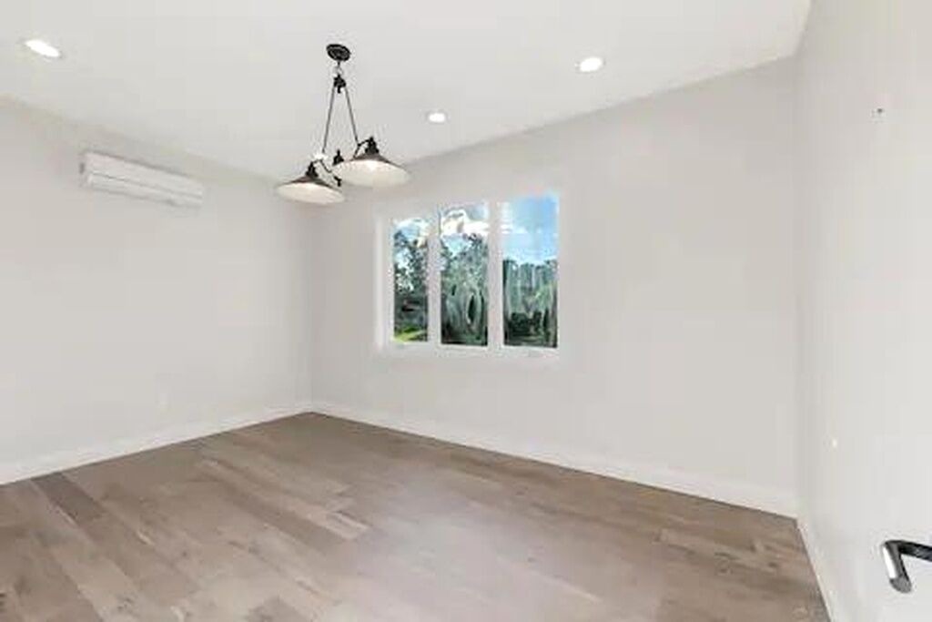 Photo of Others in Warwick