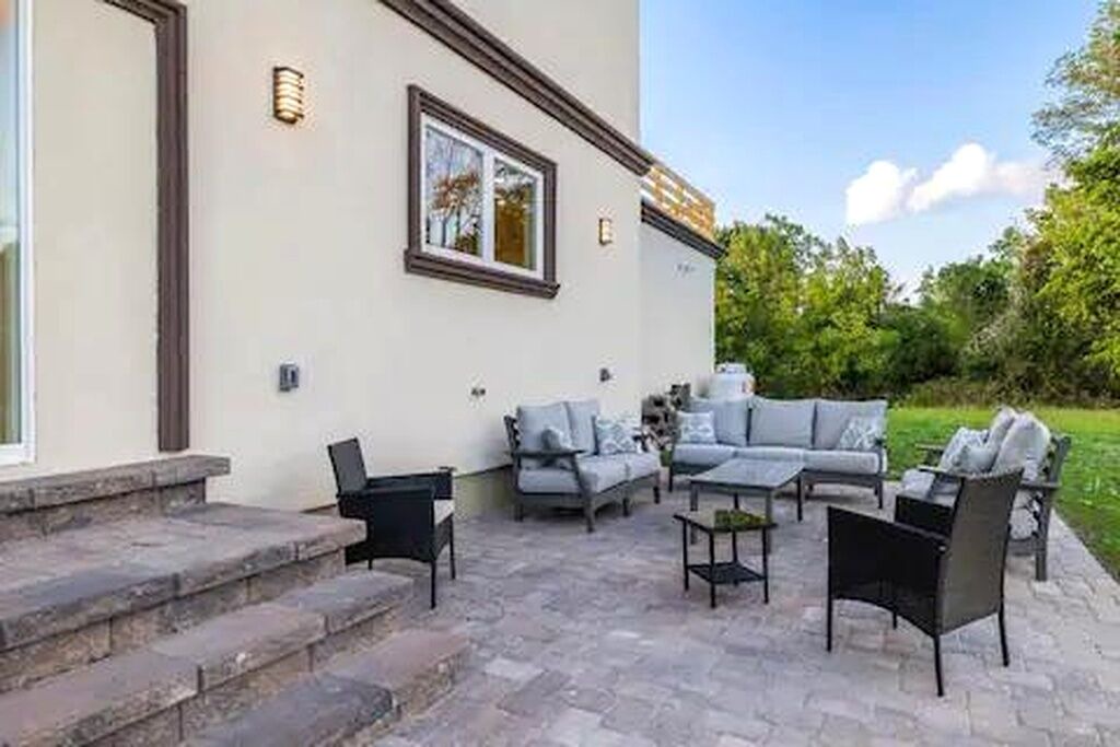 Photo of Patio Balcony in Warwick