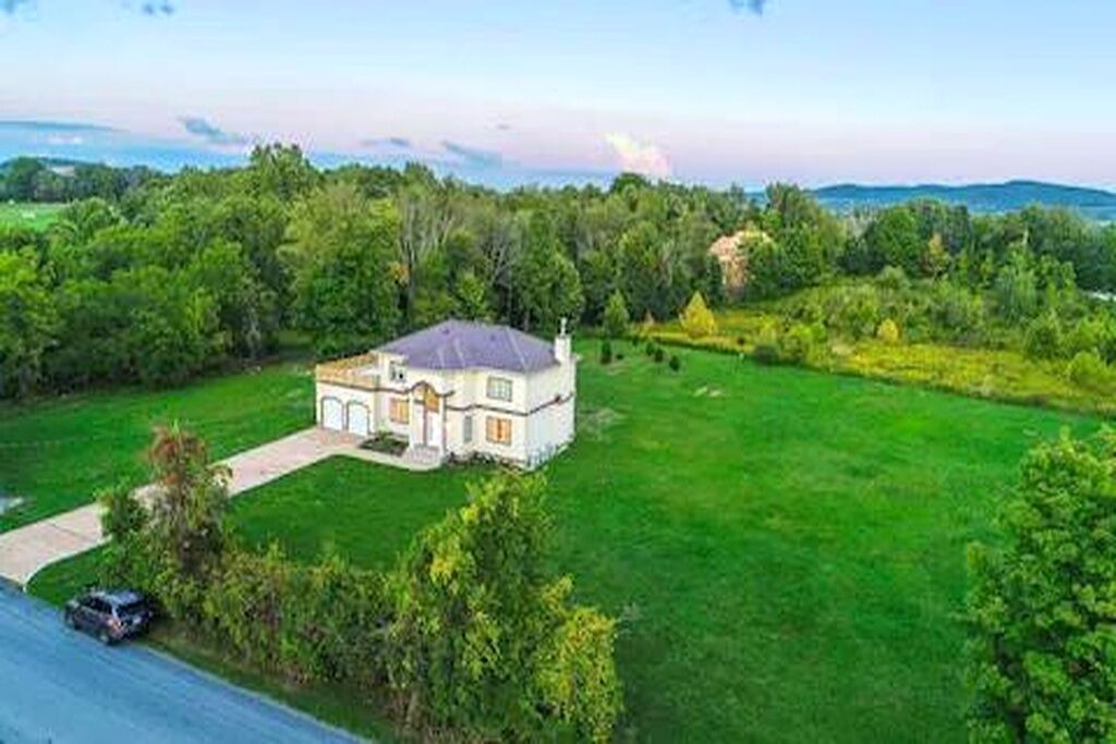 Photo of Outdoor in Warwick