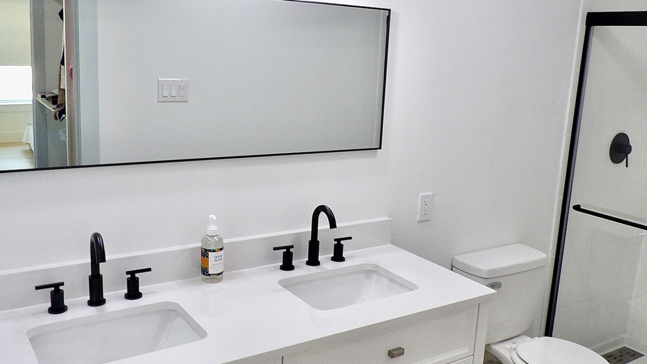 Photo of Bathroom in Kemp