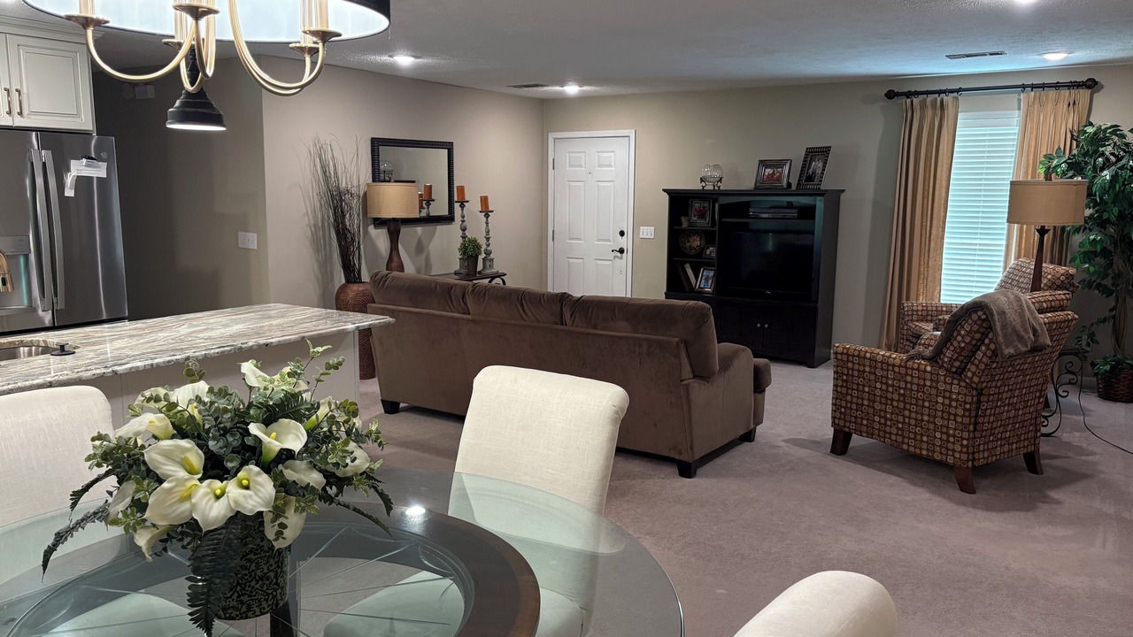 Photo of Livingroom in Starkville