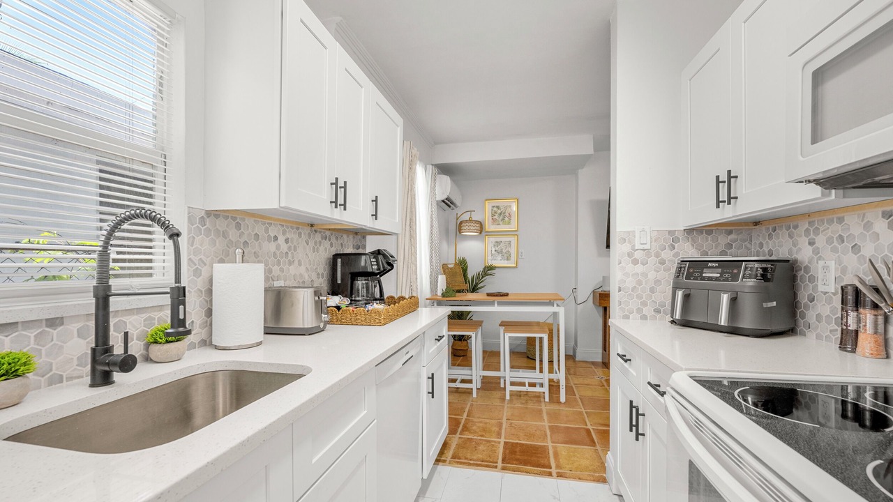 Photo of Kitchen in Flamingo Parks