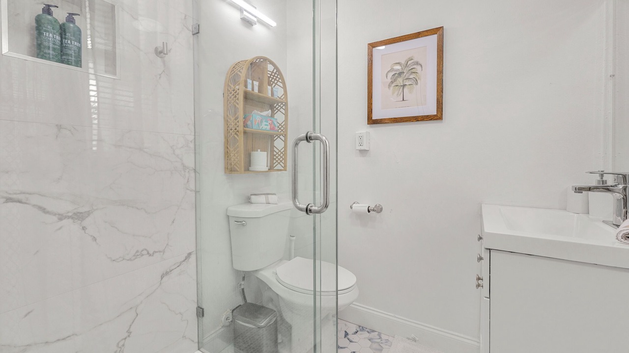 Photo of Bathroom in Flamingo Parks
