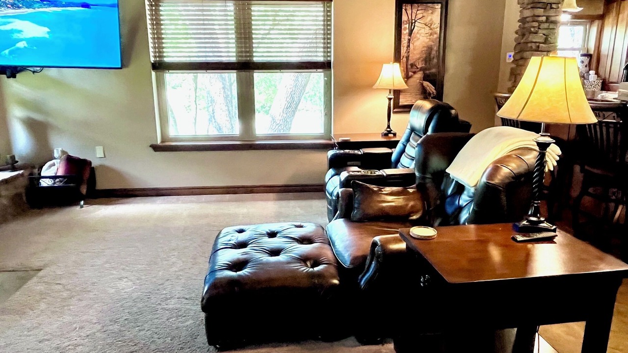 Photo of Livingroom in Kingston