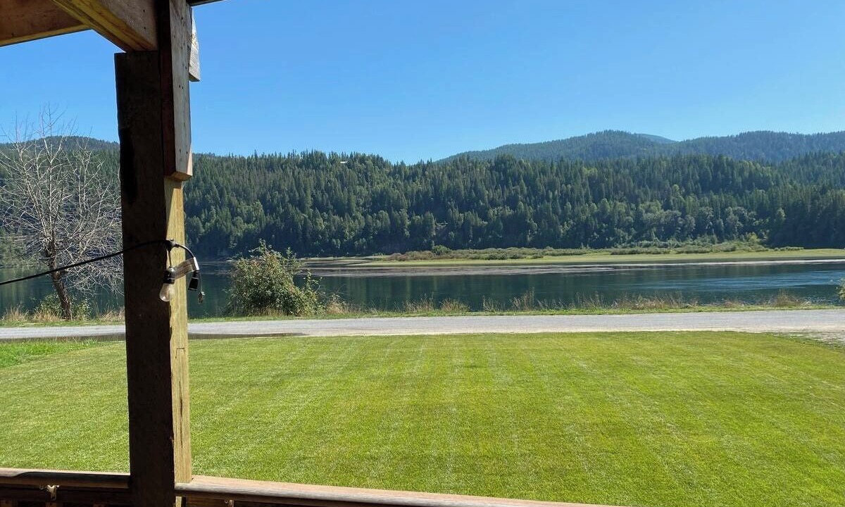 Photo of Others in Metaline