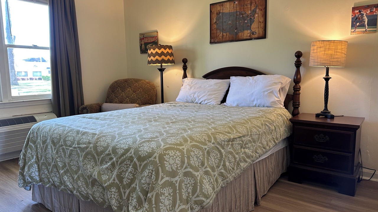 Photo of Bedroom in Lavonia