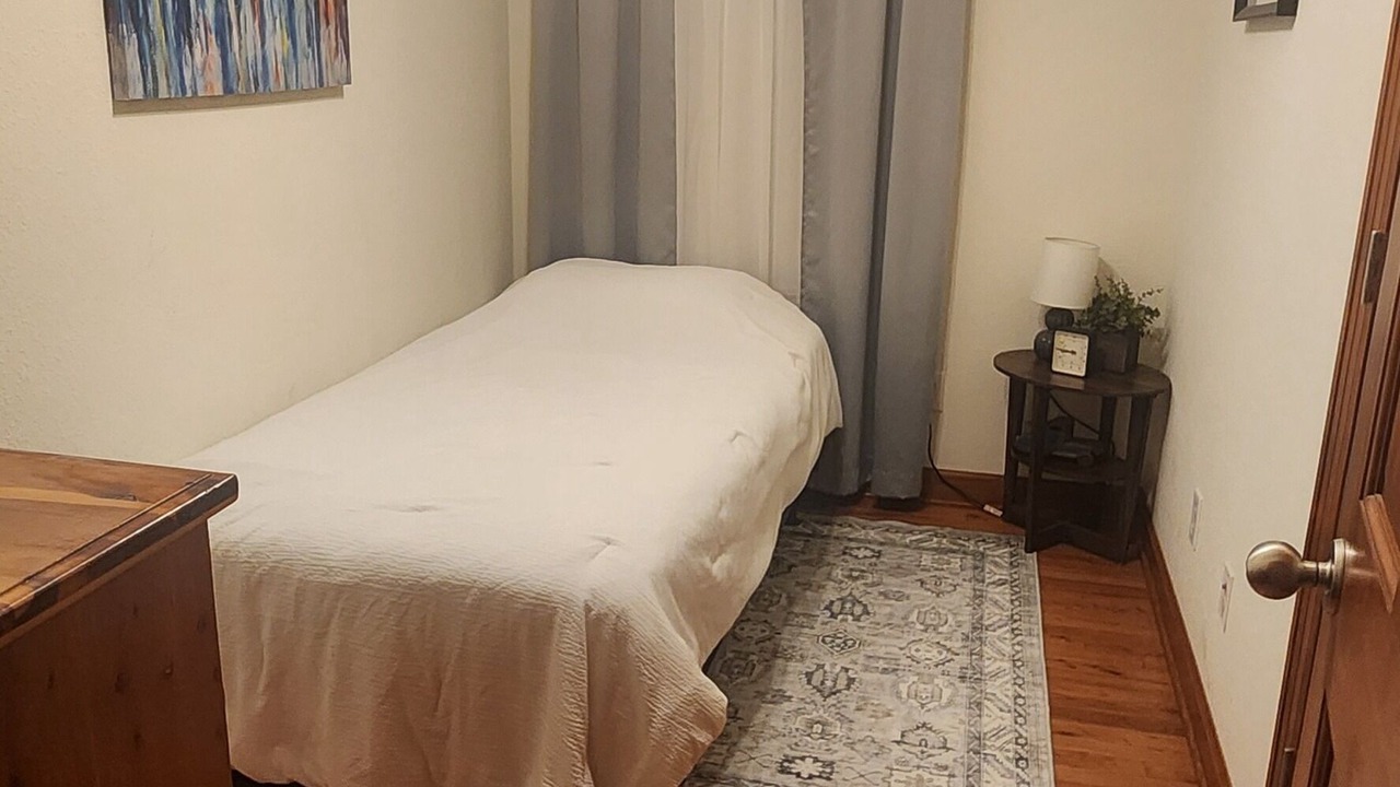 Photo of Bedroom in Holts Summit