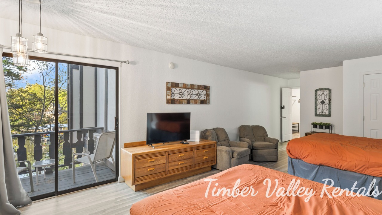 Photo of Bedroom in Lake of the Ozarks