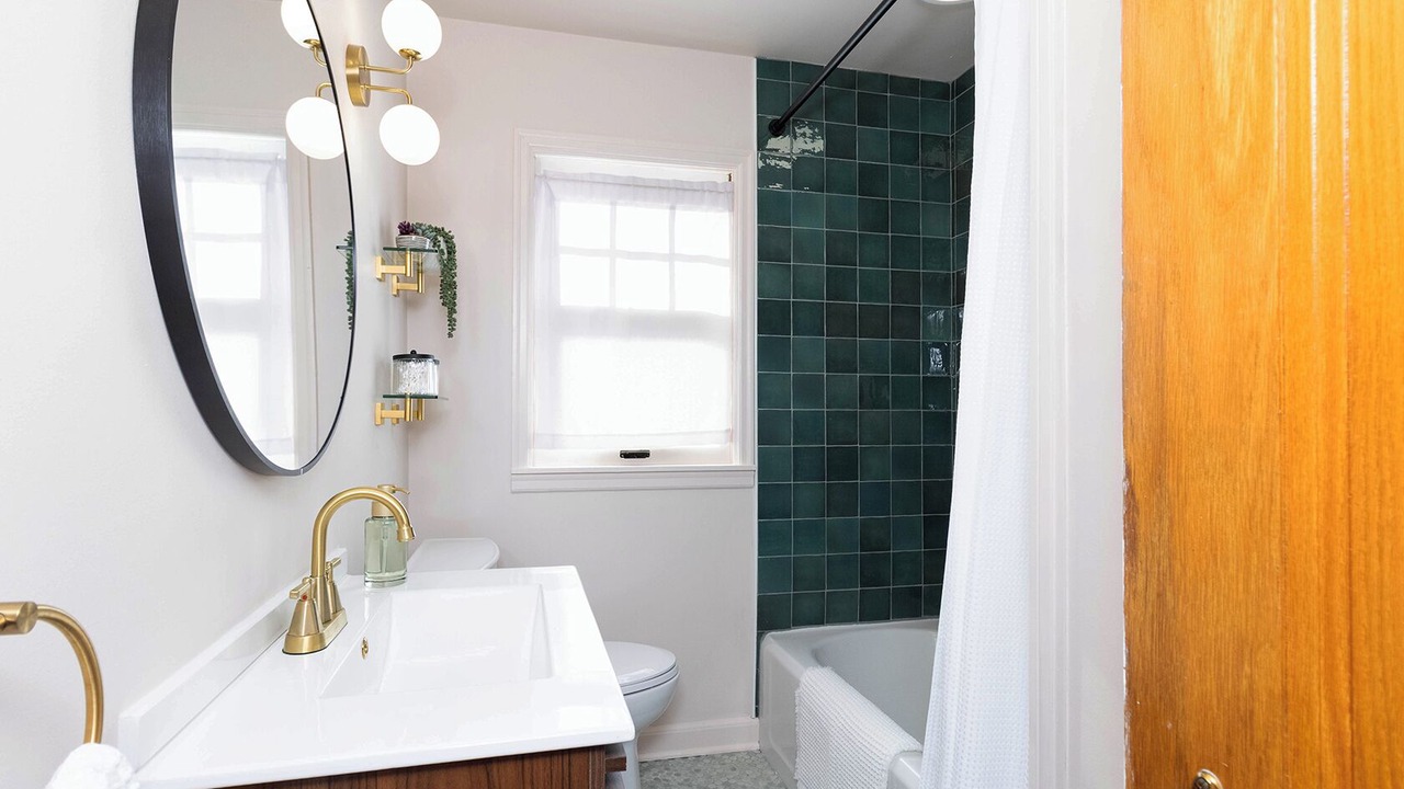 Photo of Bathroom in Winterset