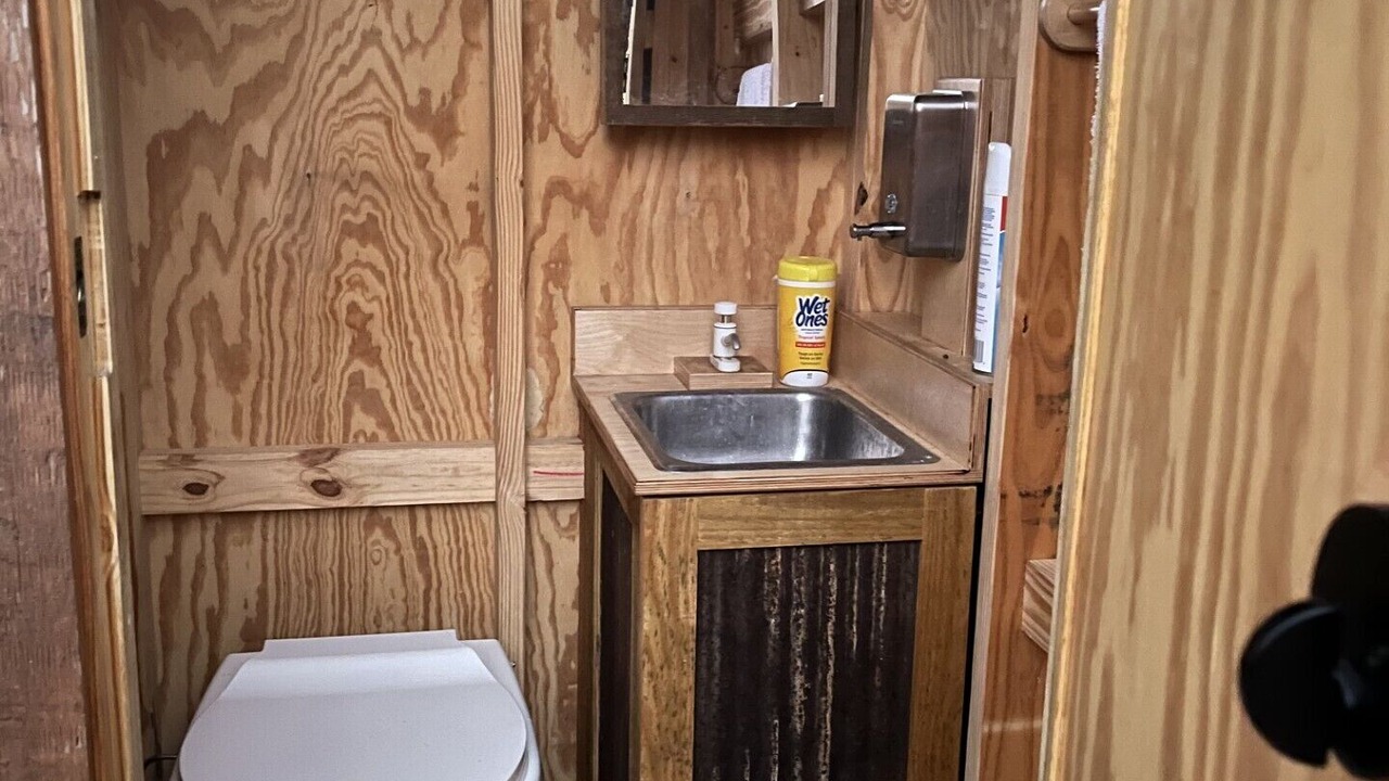 Photo of Bathroom in Elmo