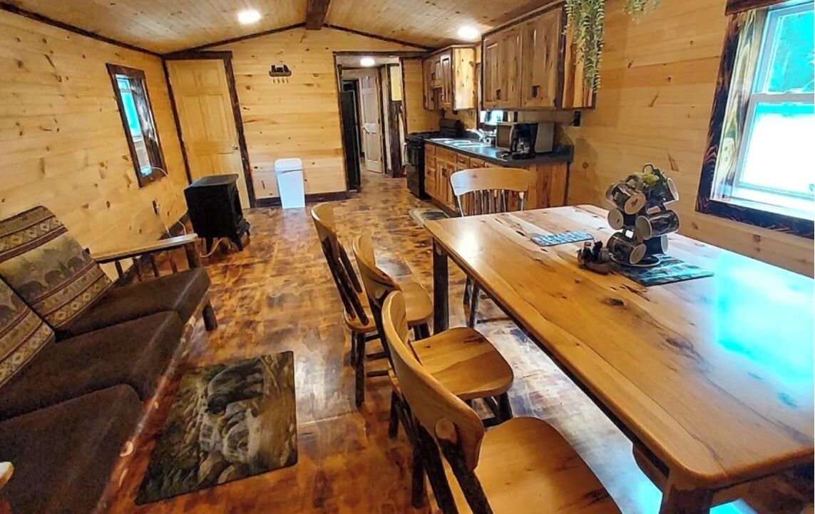 Photo of Others in Ovid