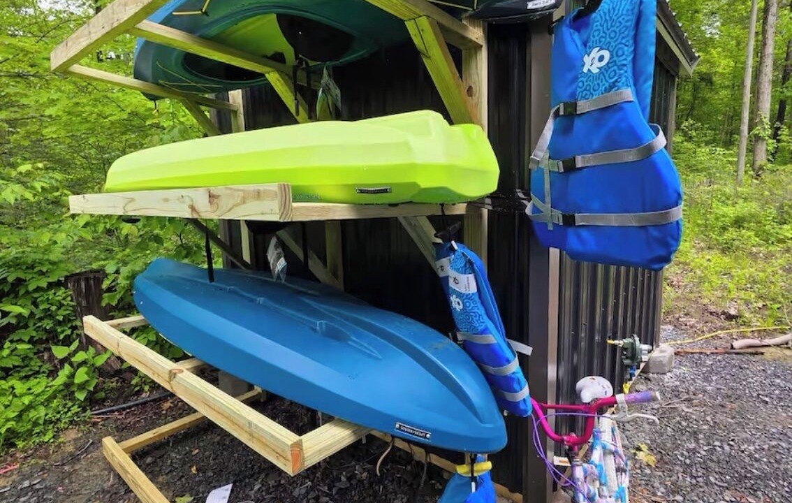 Photo of Others in Ovid