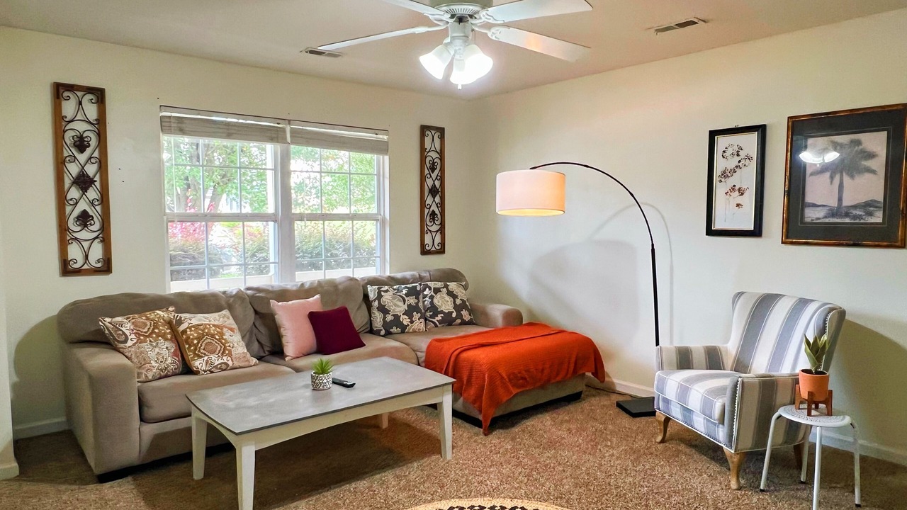 Photo of Livingroom in Greer